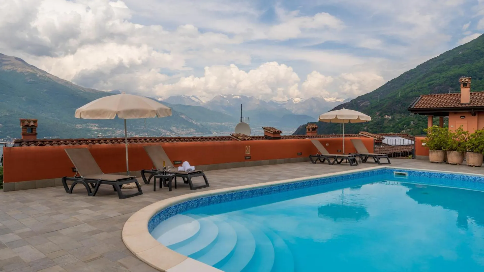 Stunning Apartment- Terrace And Swimming Pool Bellano