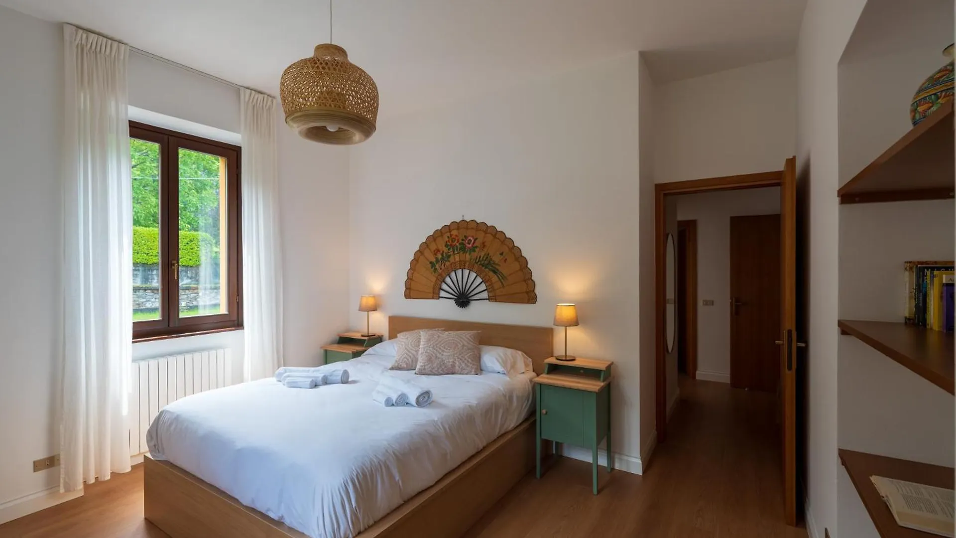 Stunning Apartment- Terrace And Swimming Pool Bellano 0*,