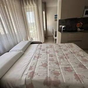 Ennio Class Apartment Bari